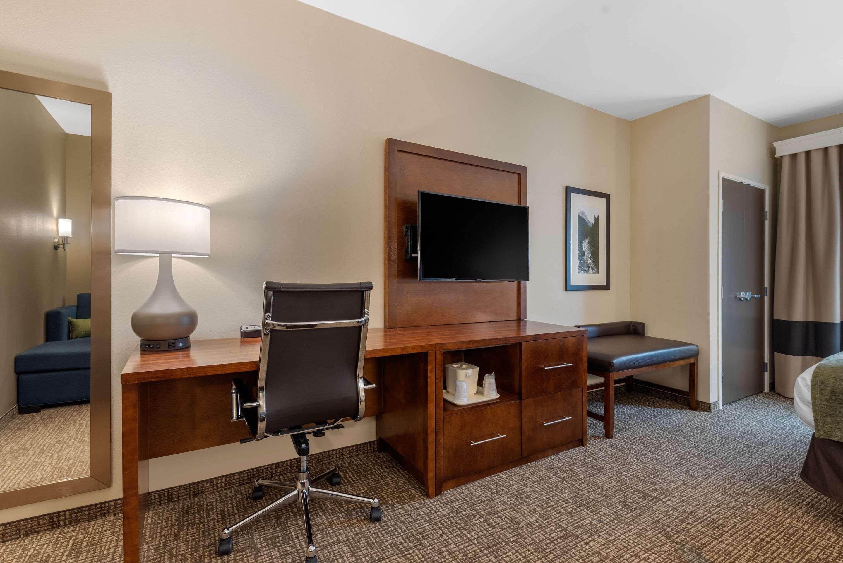 Comfort Suites Denver Near Anschutz Medical Campus Aurora Exteriör bild