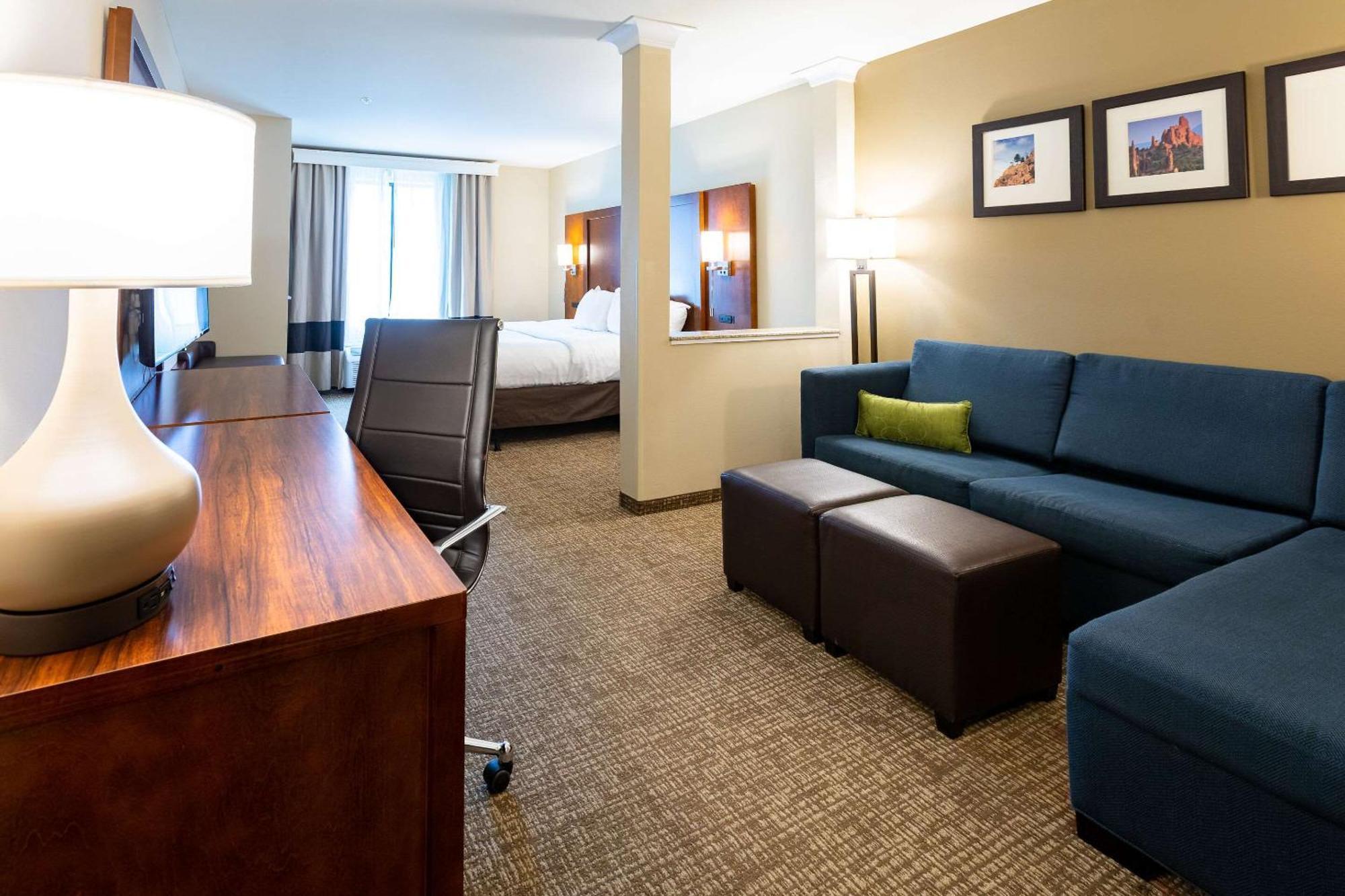 Comfort Suites Denver Near Anschutz Medical Campus Aurora Exteriör bild