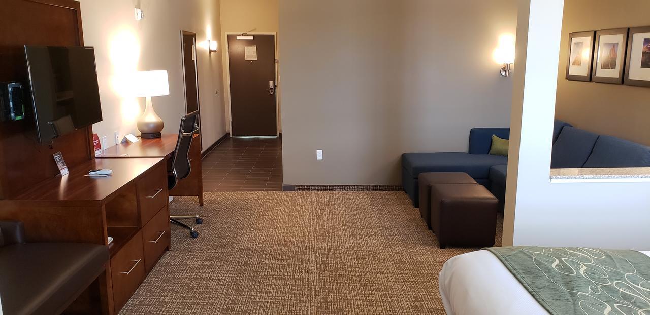 Comfort Suites Denver Near Anschutz Medical Campus Aurora Exteriör bild