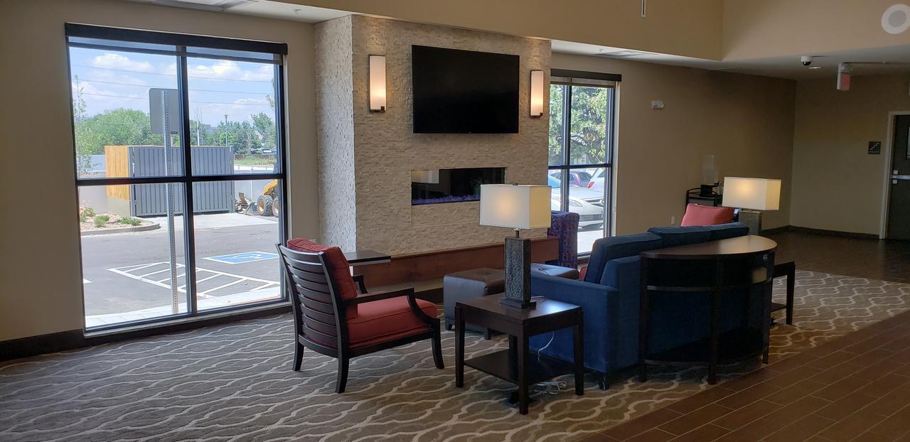 Comfort Suites Denver Near Anschutz Medical Campus Aurora Exteriör bild