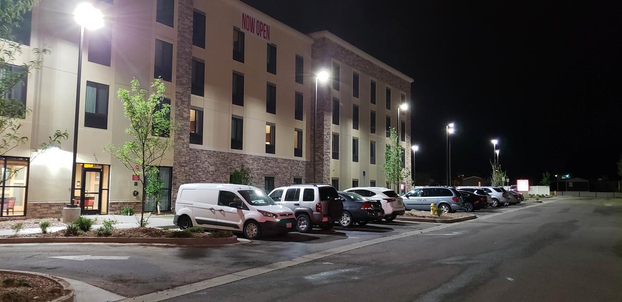 Comfort Suites Denver Near Anschutz Medical Campus Aurora Exteriör bild