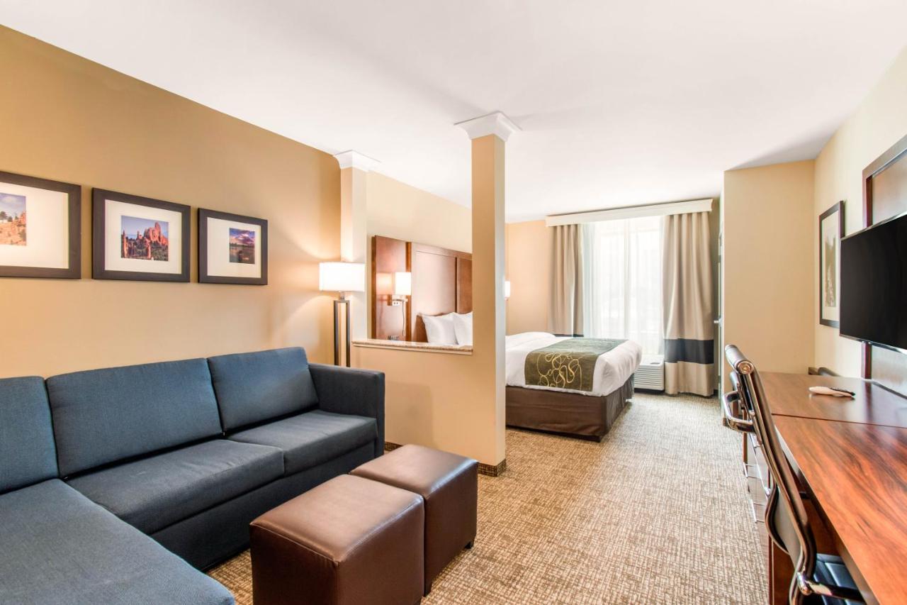 Comfort Suites Denver Near Anschutz Medical Campus Aurora Exteriör bild