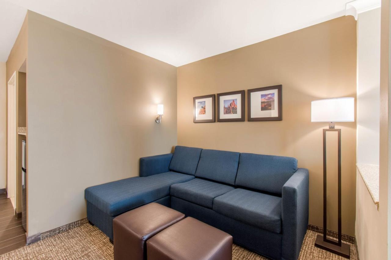 Comfort Suites Denver Near Anschutz Medical Campus Aurora Exteriör bild
